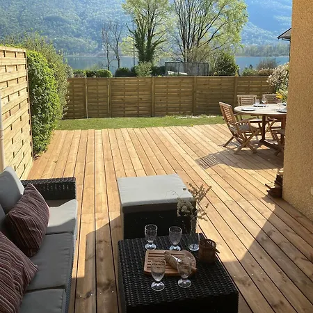 Casa Recto, Au Bord Du D'annecy Avec Vue